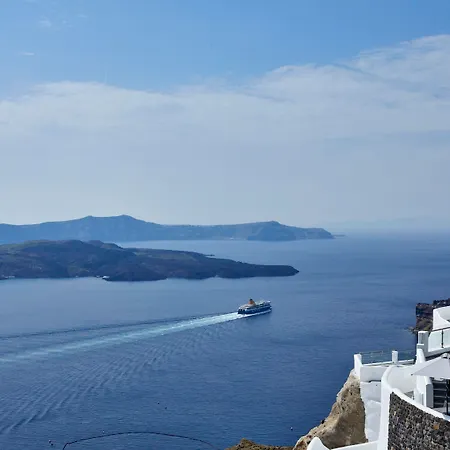 Petit Palace (adults Only) 4* Fira (Santorini)